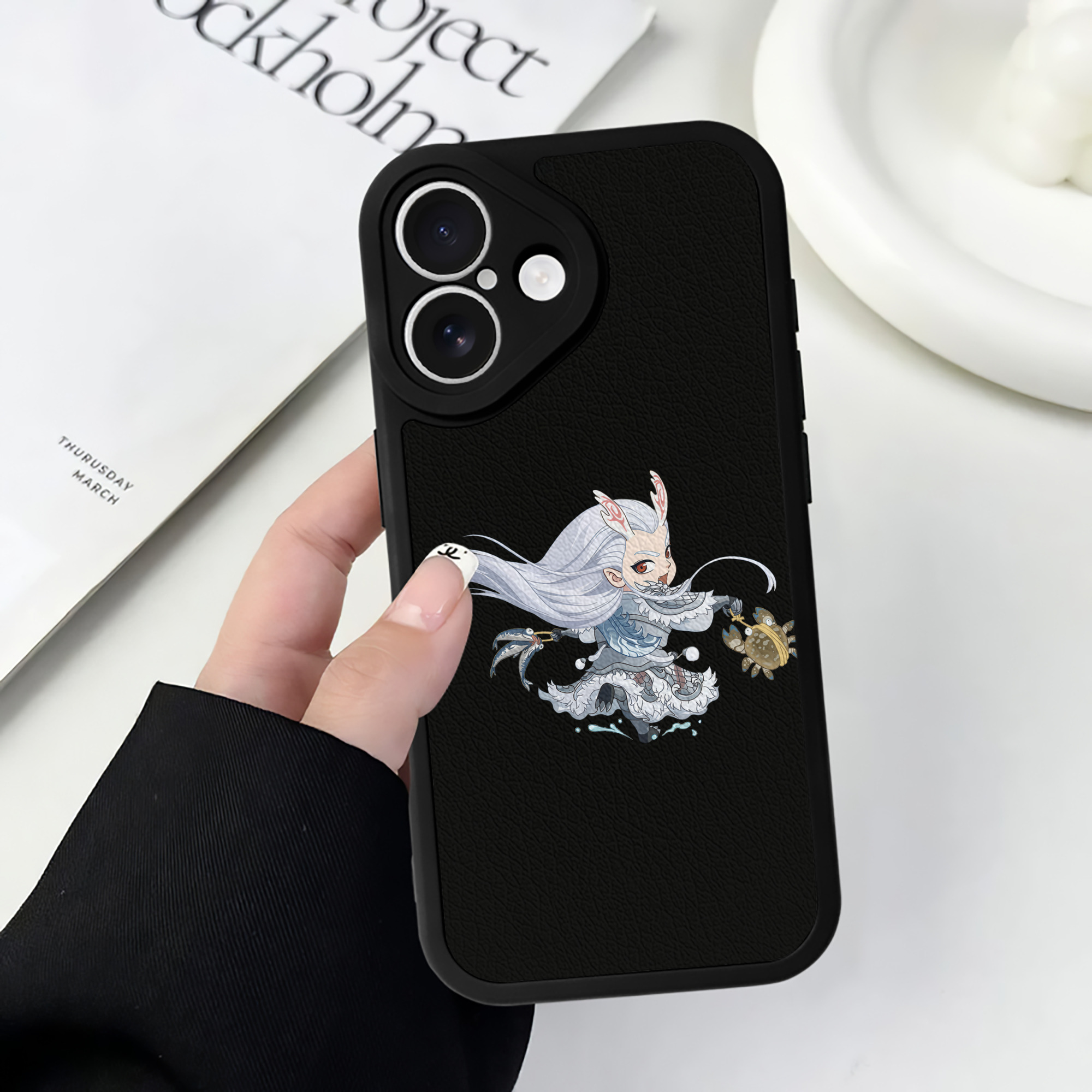 （画像用） Ne Zha 2 ナタ 魔童の大暴れ 【iPhone 16シリーズ対応】シリコンスマホケース（レザー調） 材質：シリコン